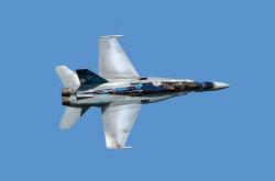 开云sport-棋手与棋子，当阿拉巴用两幅面孔拆解克罗地亚