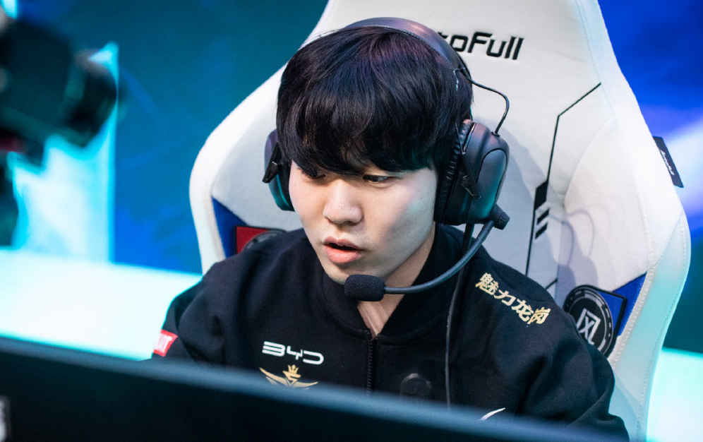 WBG险胜V5,Hylissang一己之力扛起全队 WBG险胜V5,Hylissang一己之力扛起全队