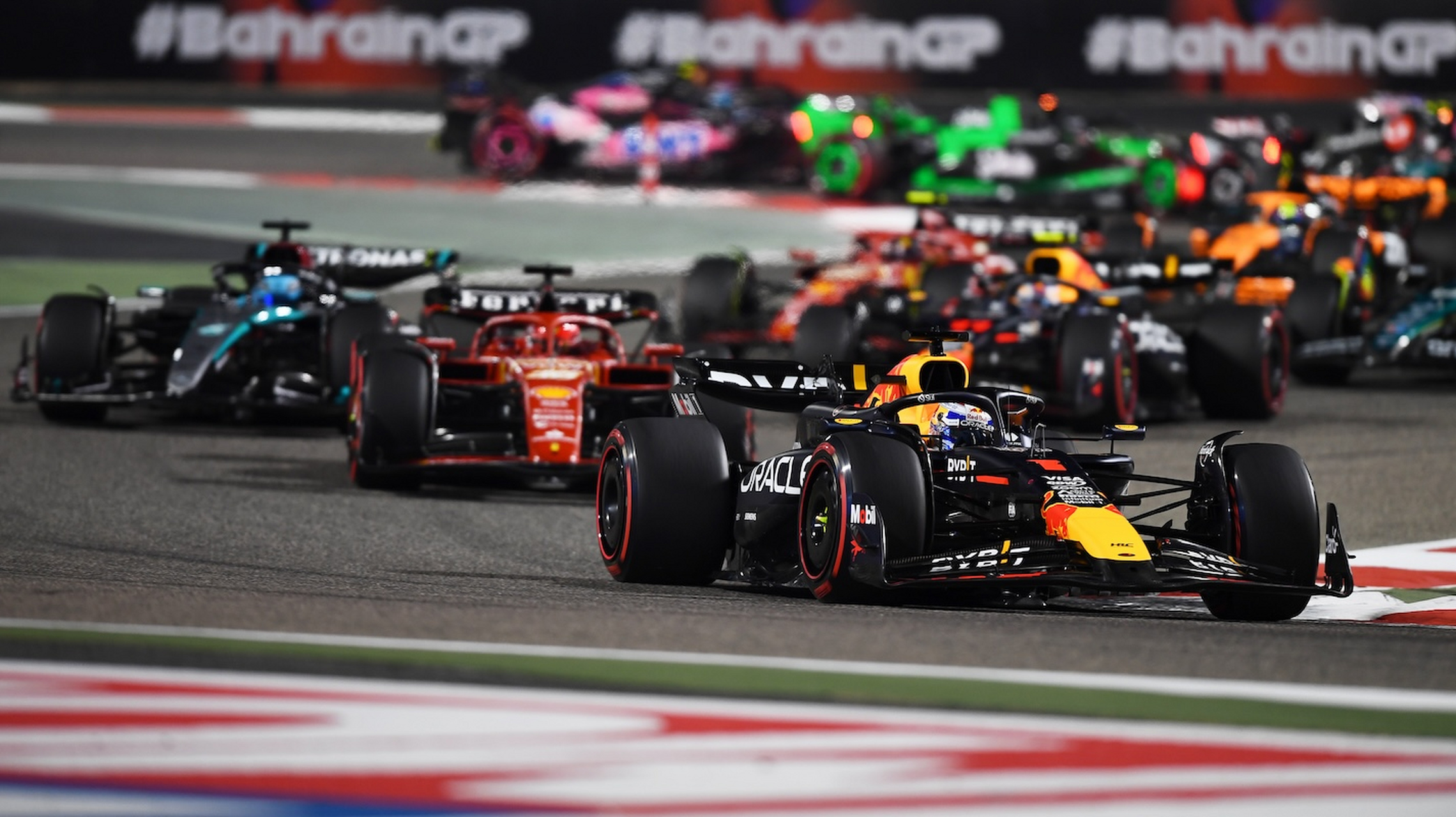 关于红牛二队险胜梅赛德斯，佩雷兹点燃赛场的信息