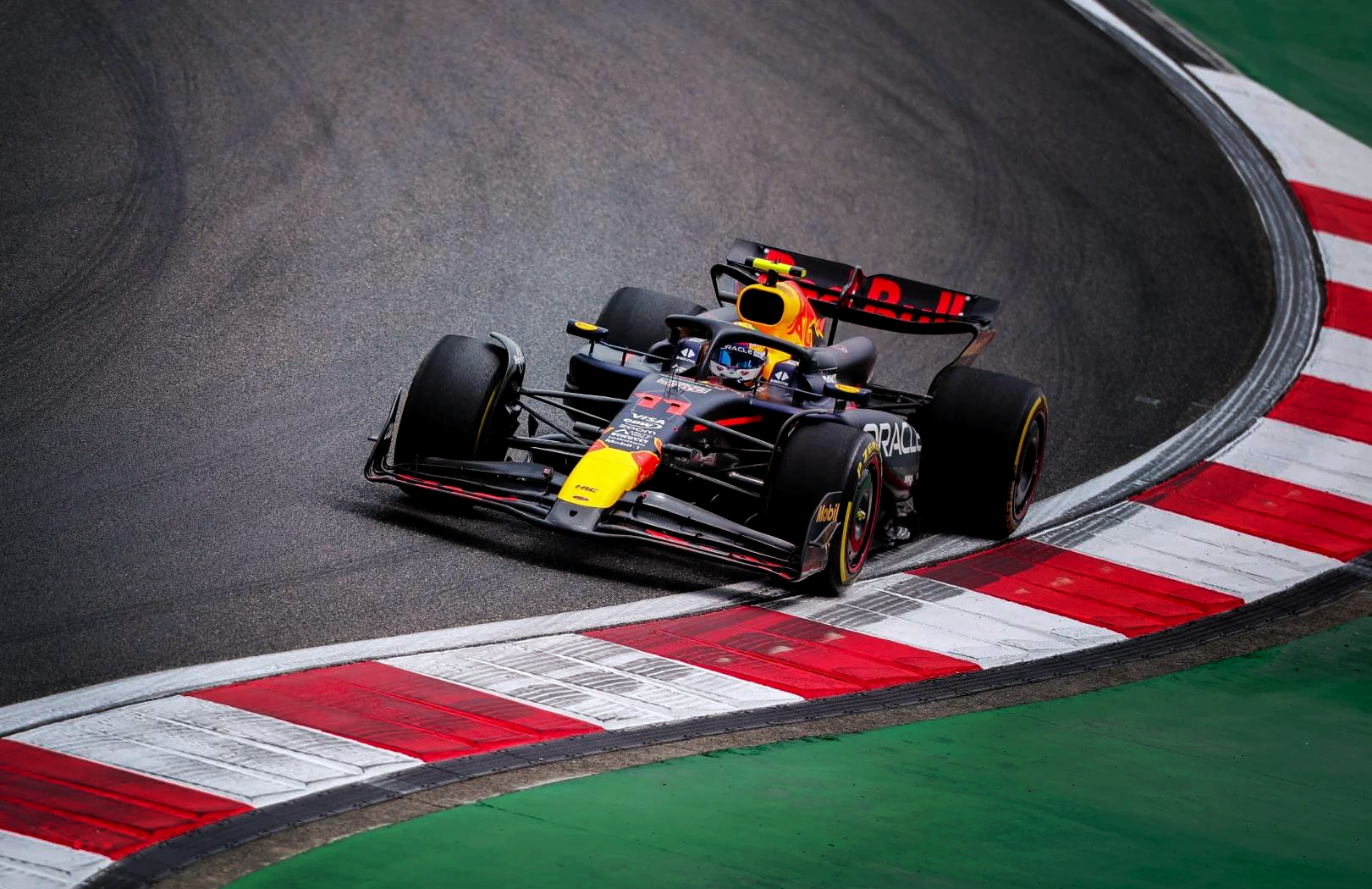 阿斯顿马丁横扫红牛车队，周冠宇点燃赛场