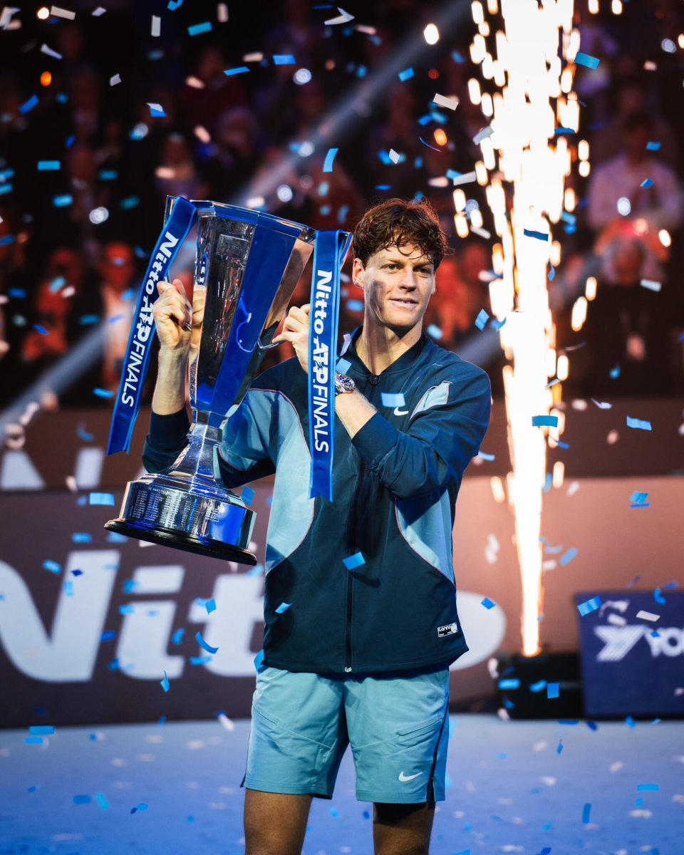 年终总决赛鏖战澳网,辛纳扛起全队 年终总决赛鏖战澳网,辛纳扛起全队