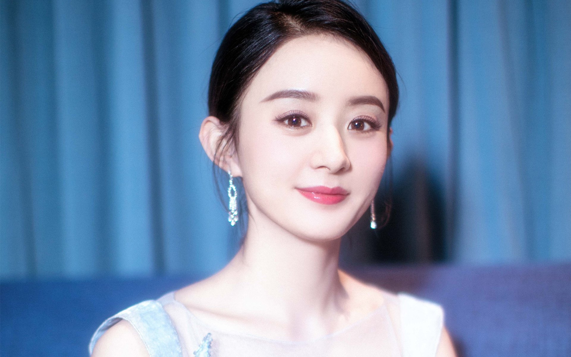 足球世界的唯一性,西甲德比焦点战中的尤文元素与塞内加尔爆冷奇迹